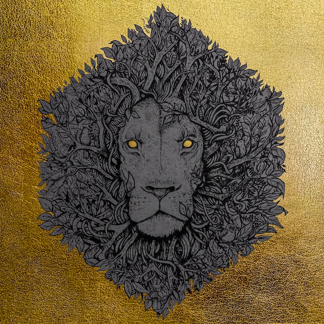 LION CREST